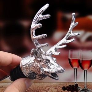 Vente en gros de cerfs en métal rétro <span class=keywords><strong>avec</strong></span> tête en forme d'animal verseur de bouteille de vin logo personnalisé bière bouchon de vin rouge bec verseur pour la fête des pères - Product Image 2