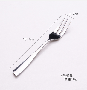 Juego de cubiertos de acero inoxidable para estudiantes y adultos: cucharas y tenedores sencillos de estilo occidental, tenedor europeo y tenedor para carne. - Product Image 3