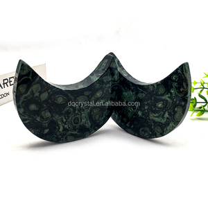 Cristal de <span class=keywords><strong>Luna</strong></span> Kambaba Tallado a Mano al por Mayor, Cristal de <span class=keywords><strong>Luna</strong></span> Kambaba <span class=keywords><strong>Verde</strong></span> Pulido para Decoración del Hogar - Product Image 4