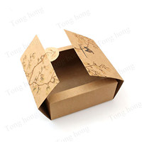 Boîte cadeau pliable en papier kraft motif élégant gaufrage revêtement UV stratification mate et brillante avec forme d'aimant