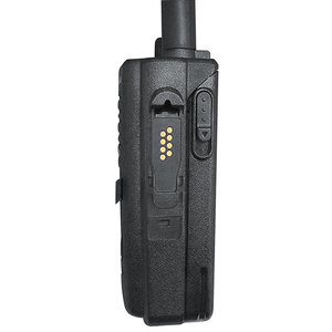 วิทยุสื่อสารแบบดิจิตอล XiR E8628i ระยะไกล VHF แบบพกพา - Product Image 4