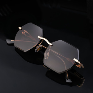 Gafas de Sol Personalizadas sin Marco para Hombre, Lentes de PC con Protección UV400, Estilo Instagram, Protección Solar para Conducir - Product Image 4