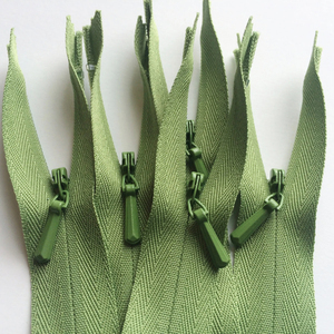 Nhà Máy Tùy Chỉnh Đóng End 3 Hidden Dây Kéo Cierres Cremallera Màu Đen Trắng Đa Kích Thước Nylon Vô Hình Dây Kéo Cho Váy Gối Túi - Product Image 2