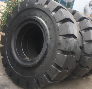 Neumático de caucho de alta resistencia ampliamente utilizado en grúas pórticas de muelle, apiladores de contenedores con neumáticos de caucho 26.5-25 23.5-25 16.00 20.5 25 - Product Image 5