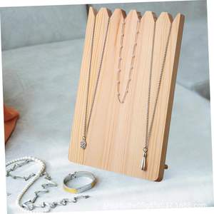 Support de rangement pour bijoux en bois 18x27x1.8cm, présentoir de bureau pour colliers et bracelets, couleur bois naturel, style étagère - Product Image 4