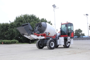 Precio DE FÁBRICA DE China Heavy Duty 1cbm Camión hormigonera de carga automática Logística global gratuita 2025 Motor Bomba Motor Cojinete Engranaje - Product Image 5