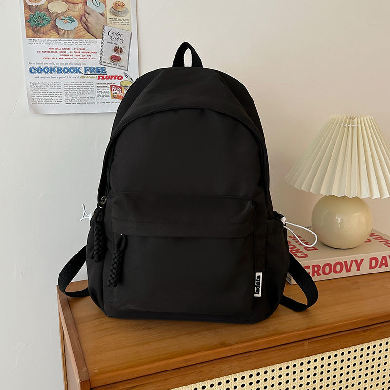 Black single bag with no accessories