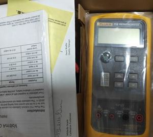 <span class=keywords><strong>Fluke</strong></span> <span class=keywords><strong>715</strong></span> elektronik <span class=keywords><strong>Volt</strong></span> <span class=keywords><strong>MA</strong></span> kalibratör için 712 voltaj ve akım kalibratörü - Product Image 5