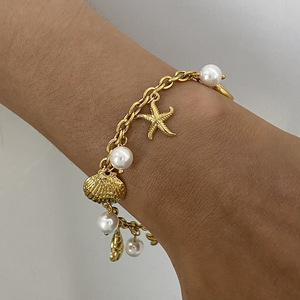 Bracelet en acier inoxydable avec pendentif étoile de mer et coquillage en or 18 carats et perle, bijoux pour femmes, à porter au quotidien - Product Image 4