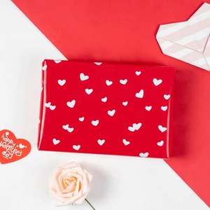 Red Heart <b>Pattern</b> Eco-Friendly Art <b>Paper</b> Roll Double Side PE Coated Recyclable Gift Packaging 100GSM Virgin Wood Pulp Digital - Product Image 5