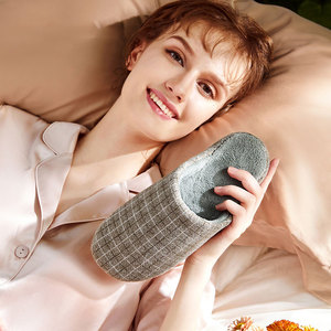 <span class=keywords><strong>Zapatillas</strong></span> clásicas a cuadros <span class=keywords><strong>para</strong></span> mujer, <span class=keywords><strong>zapatillas</strong></span> cálidas de invierno <span class=keywords><strong>para</strong></span> hombre, zapatos de interior informales de algodón <span class=keywords><strong>para</strong></span> el hogar, <span class=keywords><strong>zapatillas</strong></span> transpirables cálidas de felpa suave <span class=keywords><strong>para</strong></span> mujer - Product Image 4