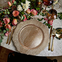 Assiettes de Présentation Jetables en PP Stratifié Effet Bois de Luxe, Écologiques et Durables, 50 Pièces, 33 cm, Polies, pour Hôtels et Mariages (Vente en Gros)