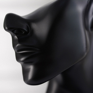 Witt, decoración de escritorio para el hogar, proceso de resina, el silencio es una figurita dorada, máscara abstracta negra y dorada, piezas de exhibición de joyería - Product Image 4