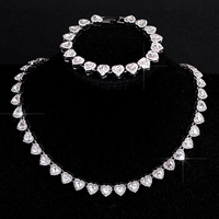 Collier chaîne tennis cœur en strass argenté effet glacé, bijoux fantaisie en alliage de zinc