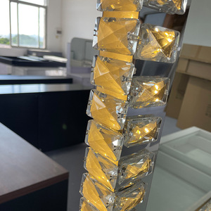 Miroir de table en cristal scintillant, miroir de maquillage éclairé par LED pour la décoration de la chambre et du maquillage - Product Image 5