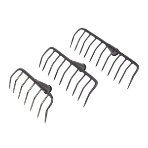 Râteau de jardin en acier 40 cm à neuf dents pour le nivellement et le desserrage du sol, outil de râteauillage du foin - Product Image 3