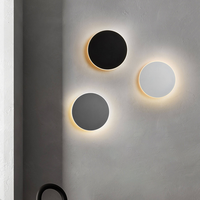Applique murale LED ultra-mince en fer avec température de couleur multiple, garantie 2 ans, design moderne pour chambre, couloir, escalier, intensité réglable
