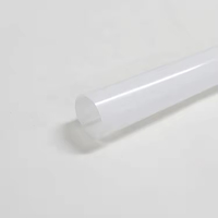 Système d'éclairage linéaire LED en tube de polycarbonate blanc laiteux de qualité optique professionnelle, anti-poussière, lumière moderne, style côtier asiatique