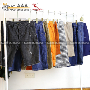 Pantaloni Corti da Uomo <span class=keywords><strong>in</strong></span> Denim Usati, Stock all'Ingrosso, Balle Miste di Pantaloncini Estivi <span class=keywords><strong>in</strong></span> Jeans di Seconda Mano, Casual per Ufficio e Lavoro - Product Image 2