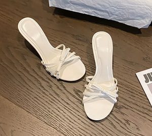 Nouvelles sandales à talons blancs pour femmes, mode, à enfiler, en PU avec nœud, bout rond ouvert, talon fin et haut - Product Image 2