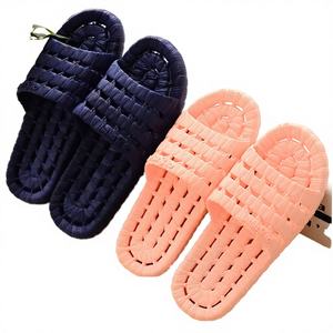Chaussons de bain unisexe quatre saisons à semelle souple, antidérapants et ajourés pour couples - Product Image 4