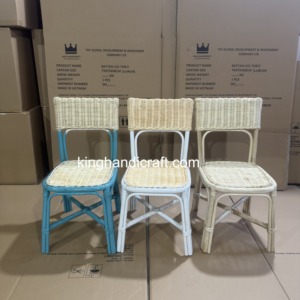 Chaise d'événement pour enfants en rotin écologique faite à la main, mobilier en osier naturel pour location de fêtes, décoration de mariages et d'anniversaires - Product Image 2