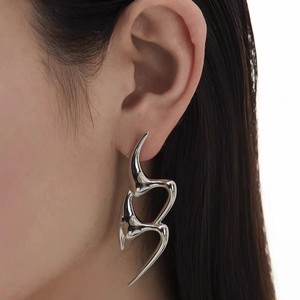 Nuovi Orecchini VAF in Acciaio Inossidabile a Forma di Scimitarra Doppia, Luna Curva Cava, Resistenti allo Sbiadimento - Product Image 5