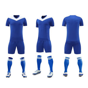 批发可定制蓝色红色复古男子足球球衣3D刺绣彩色阻挡空白款式 - Product Image 1