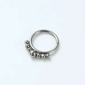 ASTM F136 Titanium 7-Ball Scharnierende Hoepel Segment Clicker Ring met EEN Rij van Kralen Clusters