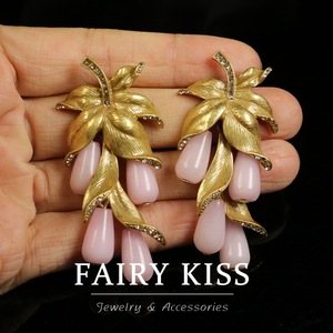 Boucles d'oreilles en alliage <span class=keywords><strong>de</strong></span> Qingdao, style vintage, polyvalentes et élégantes, pour femmes - Product Image 2