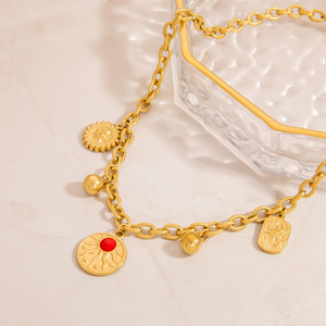 สร้อยคอรูปหัวใจสแตนเลสสตีลพร้อมจี้รูปหัวกะโหลกและหัวใจ ชุบทอง 18K สายคล้องไหปลาร้า สำหรับใส่ทุกวัน เครื่องประดับเสริมเสน่ห์ - Product Image 2