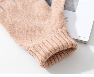 Vente chaude <span class=keywords><strong>Gants</strong></span> <span class=keywords><strong>en</strong></span> <span class=keywords><strong>laine</strong></span> Hommes Femmes <span class=keywords><strong>Gants</strong></span> d'extérieur Hiver Écran <span class=keywords><strong>tactile</strong></span> résistant au froid Jacquard - Product Image 6