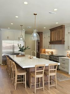 خزائن مطبخ مطلية من الخشب الصلب مع خزائن مطبخ فاخرة بنمط شاكر - Product Image 1