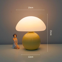 Lampe de Chevet Vintage Haut de Gamme Crème Ins Style Moderne pour Chambre, Lampe de Table Champignon en Céramique Décorative pour Bureau