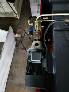 WC67K Synchronisierte Vollautomatische Hydraulische Abkantpresse zum Biegen von Metallplatten, Aluminium und Edelstahl mit Siemens-Motor - Product Image 3