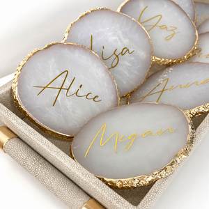 Posavasos de Resina de Ágata - Regalos de Boda Personalizados para Parejas, Recuerdos para Damas de Honor, Regalo de Inauguración para Casa Nueva - Product Image 1