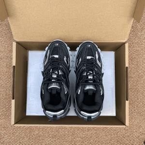 Zapatillas Deportivas con Cordones, Malla Gruesa y Suela Resistente, Estilo Techwear para Hombre y Mujer - Product Image 5