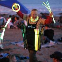Colliers de bâtons lumineux chimiques arc-en-ciel de 22 pouces en vrac