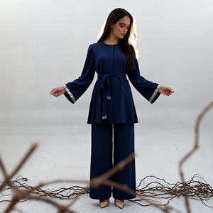 Robe Abaya élégante en polyester patchwork sur mesure pour femmes musulmanes, fournisseur OEM en gros - Product Image 3