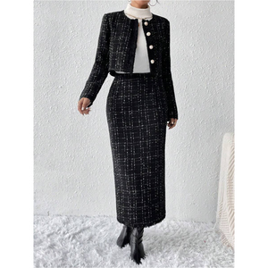 <span class=keywords><strong>Ensemble</strong></span> décontracté 2 pièces pour <span class=keywords><strong>femme</strong></span> : haut court et jupe longue à <span class=keywords><strong>carreaux</strong></span> avec boutons décoratifs, tissé et teint, costumes pour femmes - Product Image 5
