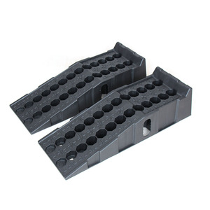 Portable Outdoor Heavy Duty Plastic Low Profile Car Service Ramps for Vehicle Oil Changes