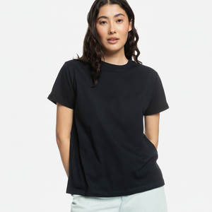 Camiseta negra para mujer 100% algodón Regular Fit cuello redondo manga corta liso suave Casual Streetwear esencial venta al por mayor camiseta OEM - Product Image 1