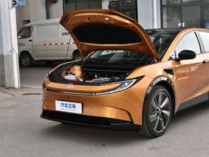 2025 a yota BZ5 elettrico SUV batteria a lungo raggio connettività intelligente. Sterzo sinistro nuovo veicolo di energia per adulti - Product Image 6