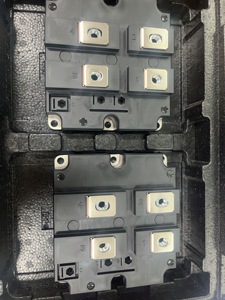 โมดูล IGBT แบบแยกส่วน ความน่าเชื่อถือสูง 1200V 900A บรรจุภัณฑ์พลาสติกทองแดงแบบติดตั้งบนพื้นผิว สำหรับอินเวอร์เตอร์และมอเตอร์ไดรฟ์ - Product Image 2