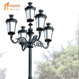 Rétro E27 IP65 de style <span class=keywords><strong>italien</strong></span> européen personnalisé en usine extérieur jardin paysage LED réverbère - Product Image 2