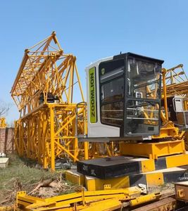 Grúa Torre Usada Zoomlion W6013 L200 12E L315 20RB en Oferta, Exportación Global - Product Image 1