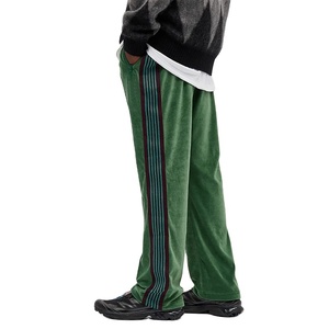 Fabbrica 2 <span class=keywords><strong>tasche</strong></span> <span class=keywords><strong>laterali</strong></span> <span class=keywords><strong>con</strong></span> cordoncino a righe in vita verde Jogging <span class=keywords><strong>pantaloni</strong></span> larghi a righe <span class=keywords><strong>pantaloni</strong></span> della tuta in pile <span class=keywords><strong>pantaloni</strong></span> della tuta da uomo - Product Image 2