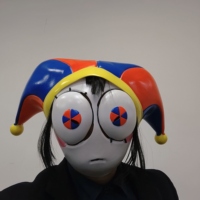 Costume de cosplay Pomni du cirque numérique incroyable de l'anime, masque en latex de dessin animé pour décorations, fête d'Halloween, masque de mascarade