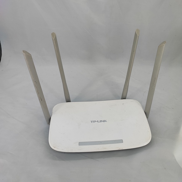 USED TP Link WDR 5600  Dual Band Gigabit WLAN Router (867Mbit/s 5GHz+300Mbit/s 2.4GHz, 4 LAN Openwrt