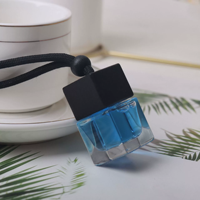 Fabriqué en usine directement bouteille de parfum de diffuseur suspendu de voiture pour différentes odeurs parfums parfums emballage